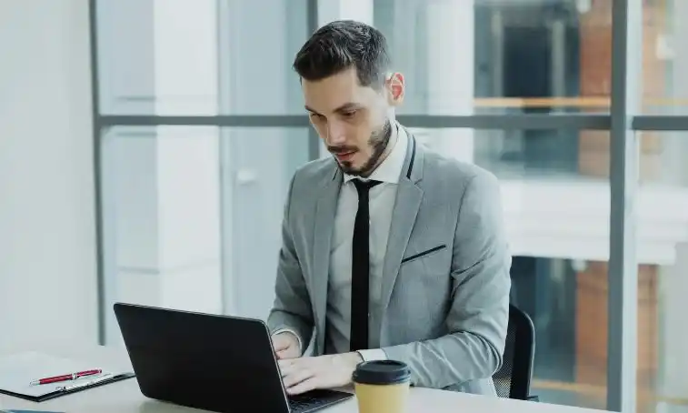 Mantenimiento informático y teletrabajo cómo garantizar que tu equipo remoto también esté cubierto